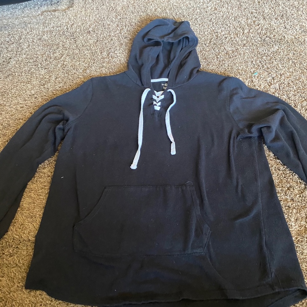 Black sweatshirt